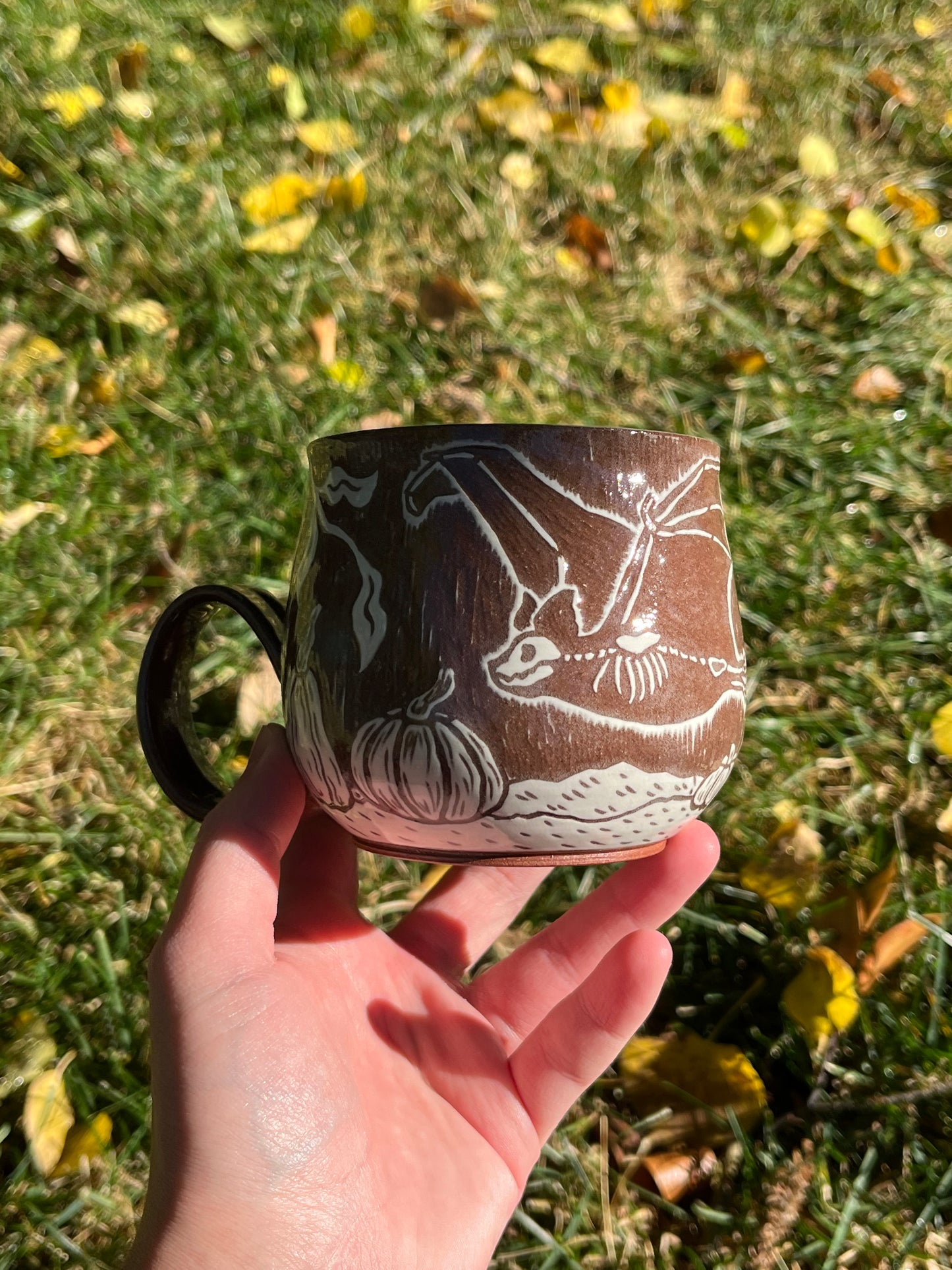 010 *SECONDS* Halloween Bat Mug